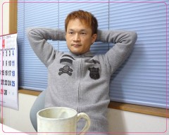 モノマネ? モノマネ?